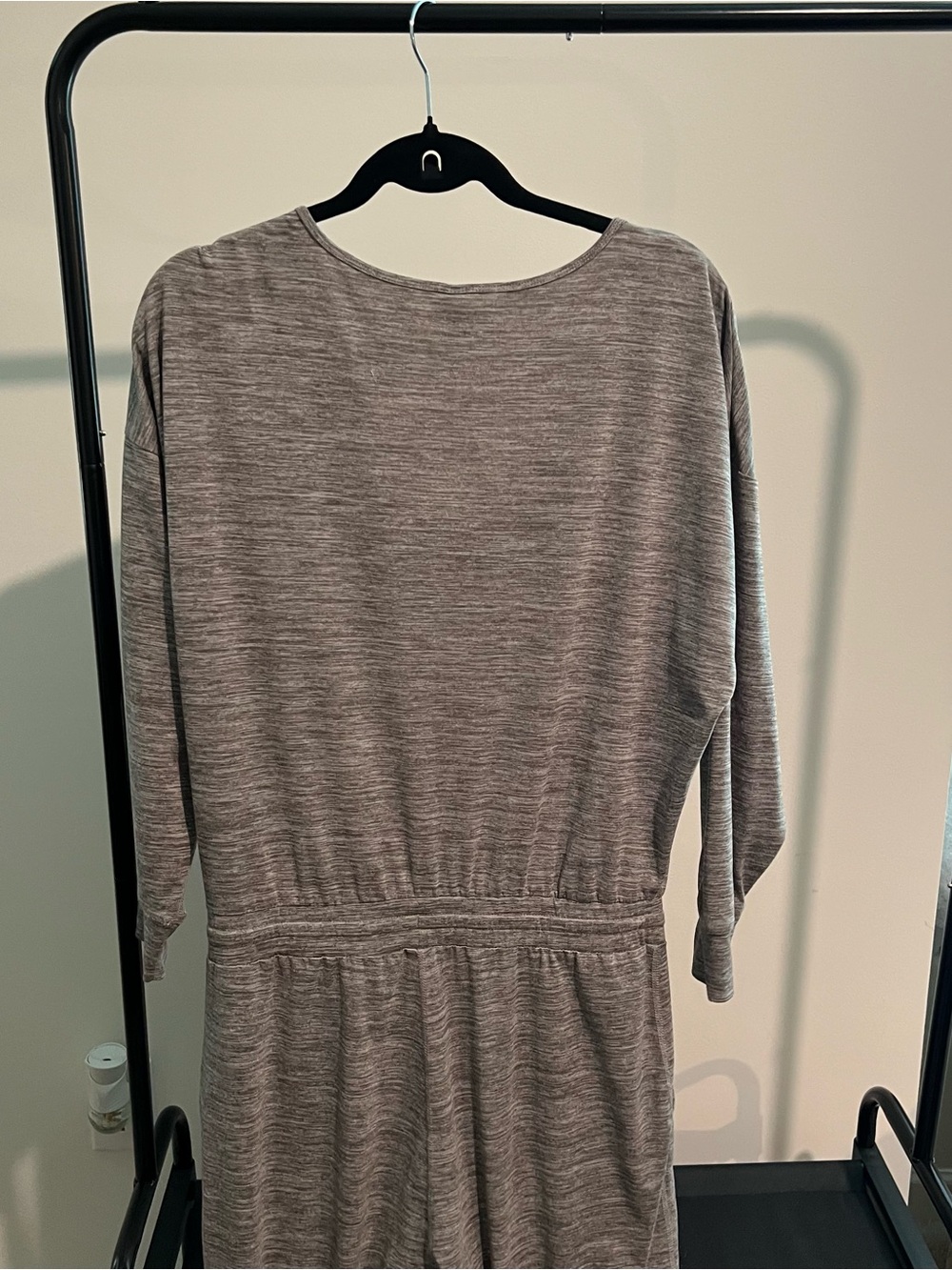 Vuori Lux Long-Sleeve V Neck Jumpsuit - Picture 5 of 9